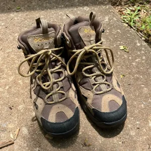 🆕. Columbia Brown Hiking Boots Size 12