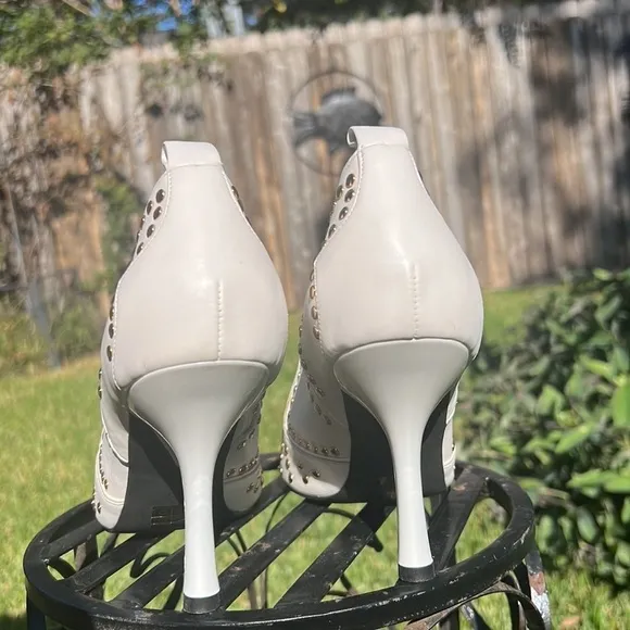 ▶️ JEFFREY CAMPBELL ◀️. Spangled D'orsay Pump - White Gold Leather 9.5