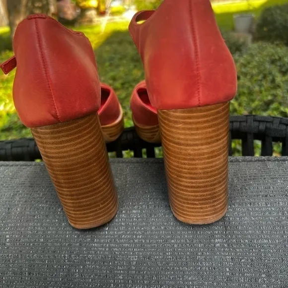 ▶️ Jeffrey Campbell◀️ Star Man Pump Size 10 Red