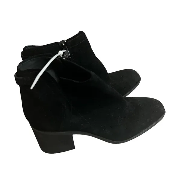 ✅ New! Zodiac Larsen Black Suede Heel Bootie