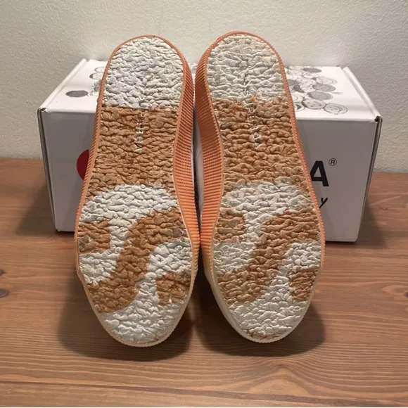 🆕 NWT NIB Superga white and melon orange ombre canvas lace-up sneakers