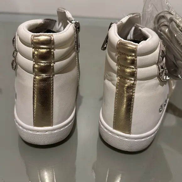 - Vintage Havana Women's High-Top Sneakers size 8