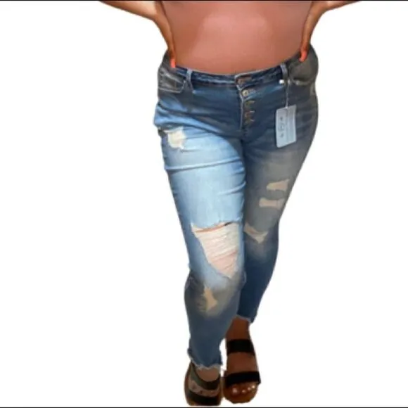 102. High Waist, Distressed, button fly jeans