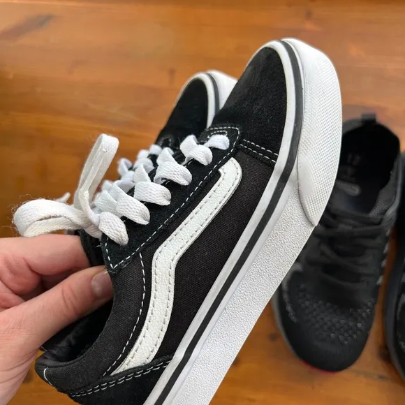 2 Pairs of Kids Sneakers