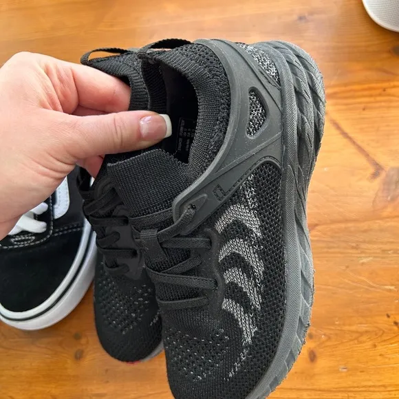 2 Pairs of Kids Sneakers