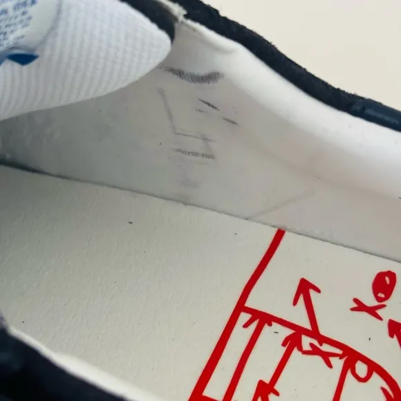33.9 Elite Edition Navy and White Sneakers