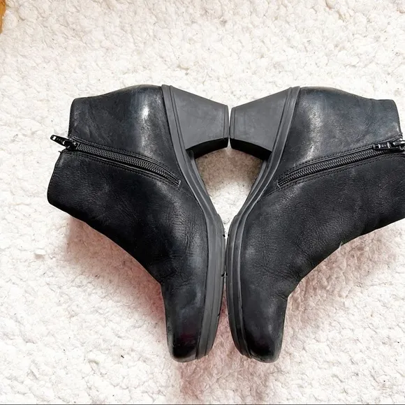 ABEO B.I.O. Women's ROMMIE NEUTRAL Black Leather Ankle Heeled Booties Size 7.5N