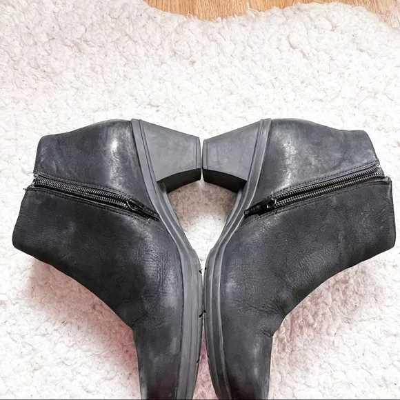 ABEO B.I.O. Women's ROMMIE NEUTRAL Black Leather Ankle Heeled Booties Size 7.5N