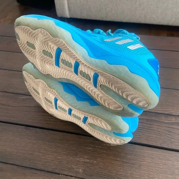 Adidas Dame 8 Young Dolla Blue Cyan Sliver Basketball Sneake