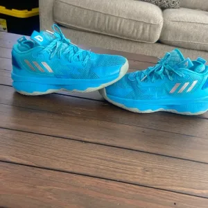 Adidas Dame 8 Young Dolla Blue Cyan Sliver Basketball Sneake