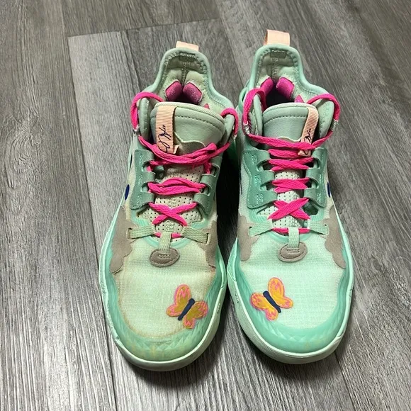 Adidas Harden Vol. 5 support / teal/ 5.5 in men’s ( W size 7.5)