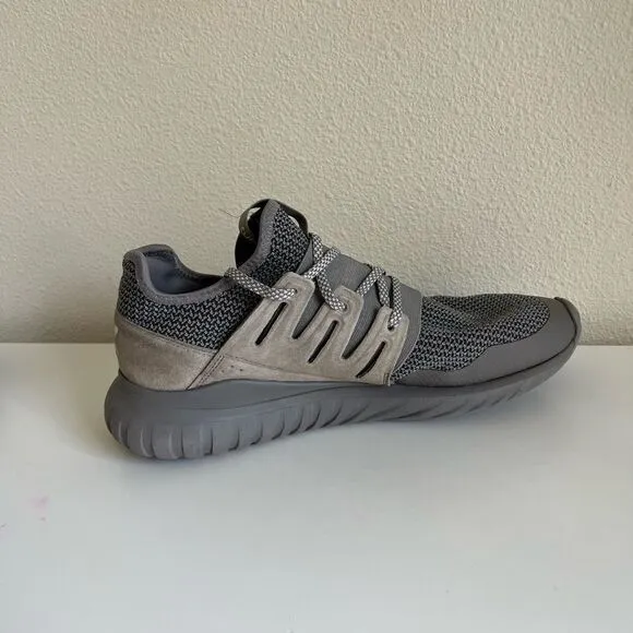 ADIDAS Men's Originals Tubular Radial Casual Sneakers size 10