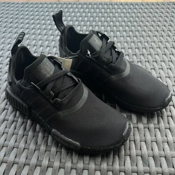 Adidas NMD_R1 Men's Athletic Shoes Triple Black FV9015 Size 4.5