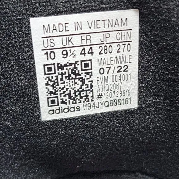 Adidas Originals Hiking Boots Mens 10 Black Chasker Logo 3 Stripes Hi Sneakers