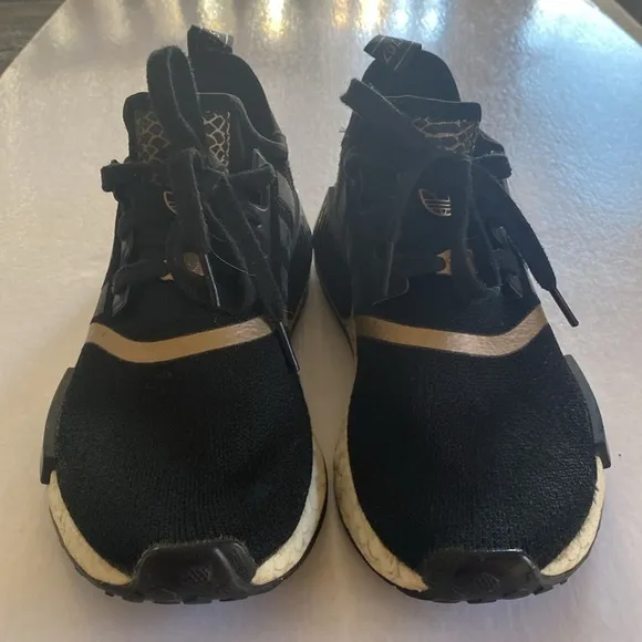 ADIDAS Originals Women’s NMD R1 Sneakers GY6300 Black / Rose Gold Size 8