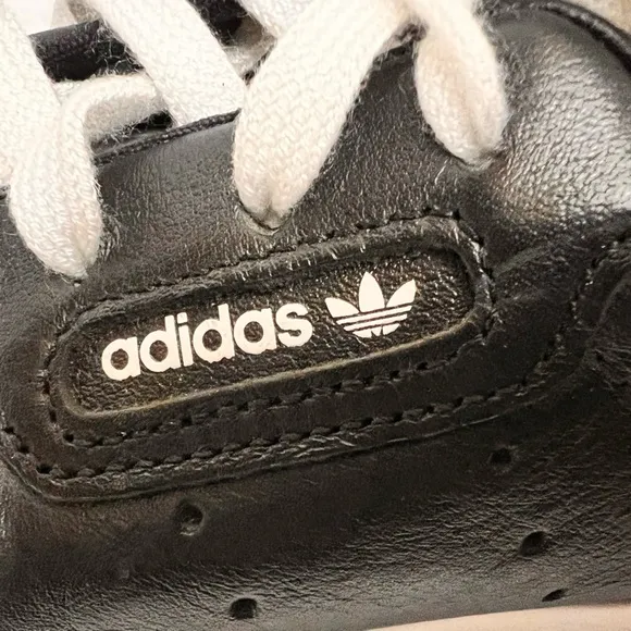 Adidas Platform sole sneaker, size 7.