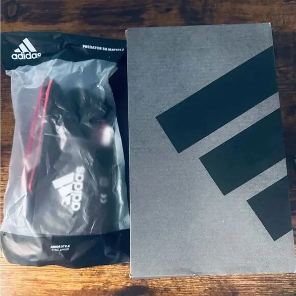 Adidas  Predator Accuracy Cleats size 2.5 AND Small Shin Guards-NEW