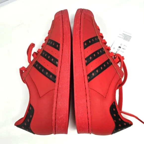Adidas Superstar Scarlet Core Black Men’s 9.5 Shelltoe Sneakers ID9773 Red Sole.