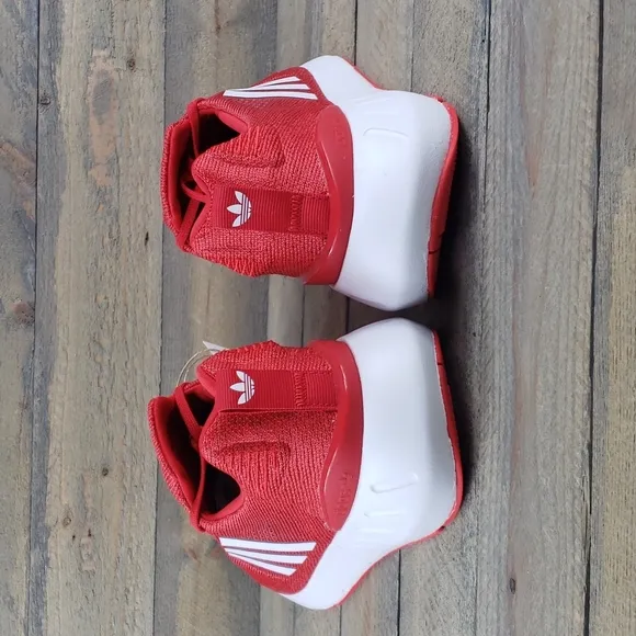 adidas Swift Run 22 Men's Running Casual Shoes Vivid Red