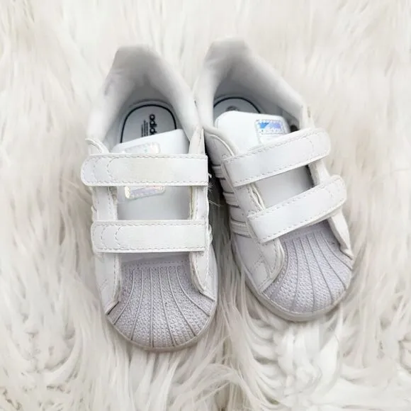 ADIDAS | Unisex Baby Superstar Sneaker White Black Iridescent Unicorn | Kids 7