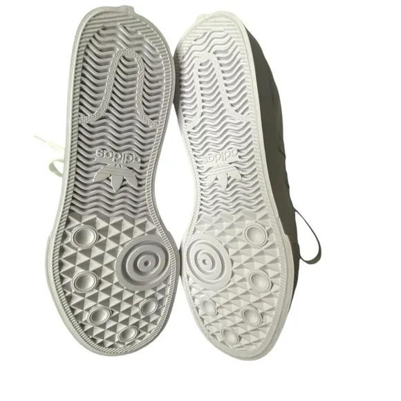 adidas Women's sz 10 White Nizza Platform Sneaker New in Box