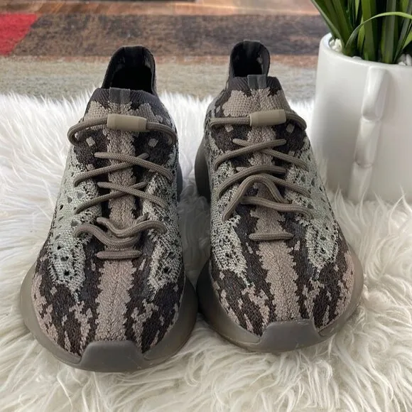 Adidas Yeezy Boost 380 Stone Salt Color 2021 Men’s Size 7.5 Kanye West