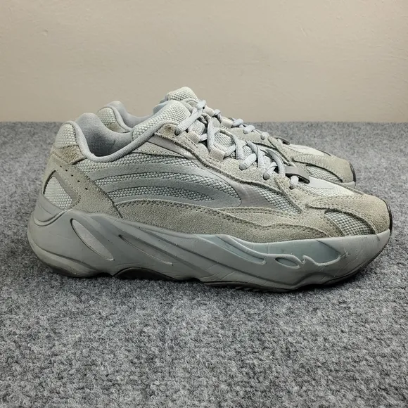 Adidas Yeezy Boost 700 V2 Mens 8 Hospital Blue Gray Shoes Sneakers FV8424