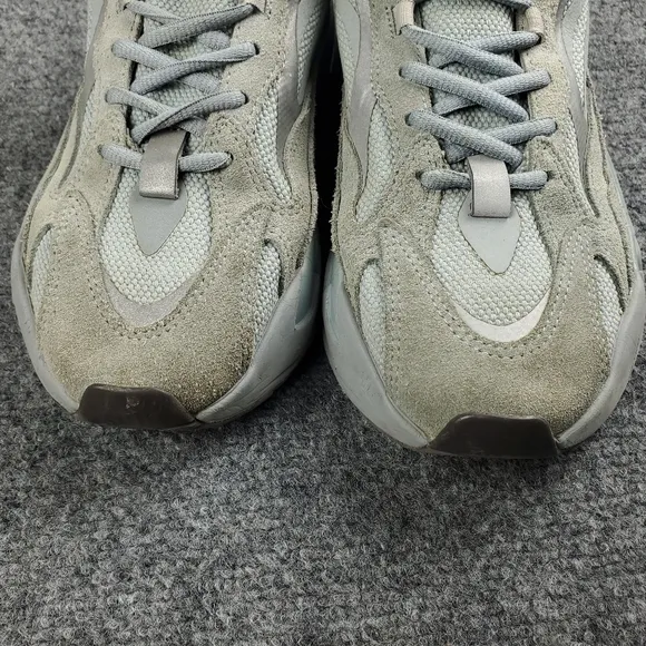 Adidas Yeezy Boost 700 V2 Mens 8 Hospital Blue Gray Shoes Sneakers FV8424