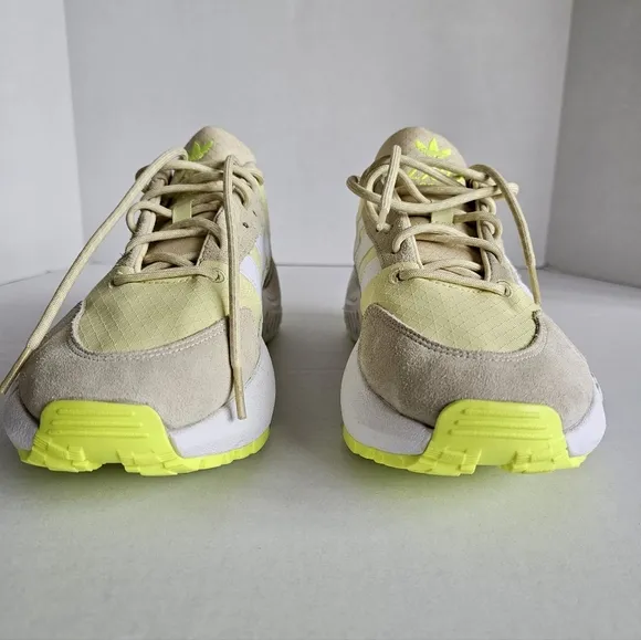 Adidas ZX22 Boost Nude &amp; Butter Yellow Womens Size 8 Sneakers Athleisure Sporty