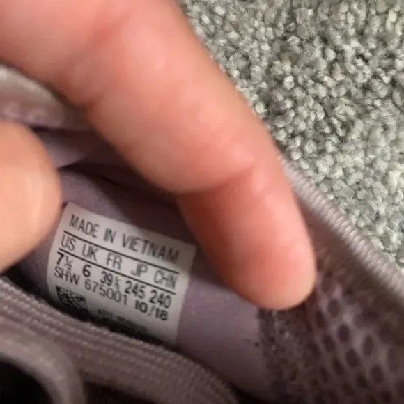 Adidas Boost NMD R1 Athletic Comfy Sneakers Light Purple Lavender Lilac 7.5 8