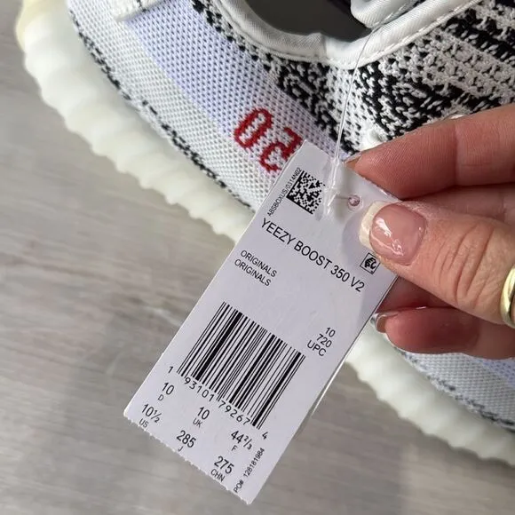 adidas Yeezy Boost 350 V2 Shoes White size 10.5 Nwt in Box
