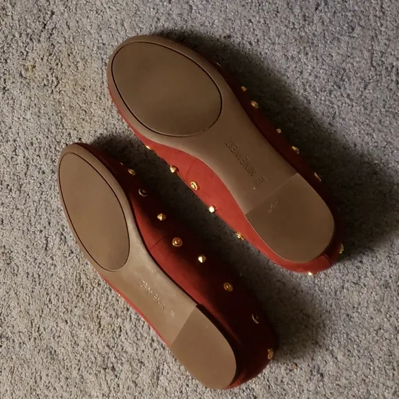 Adorable Nine West Flats in Wine color