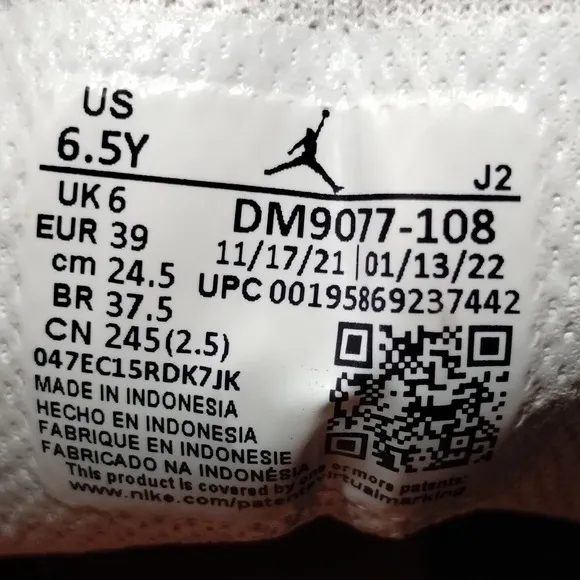 Air Jordan 1 Mid Casual Sneakers Womens Size 8 Pink Black White Basketball Shoes