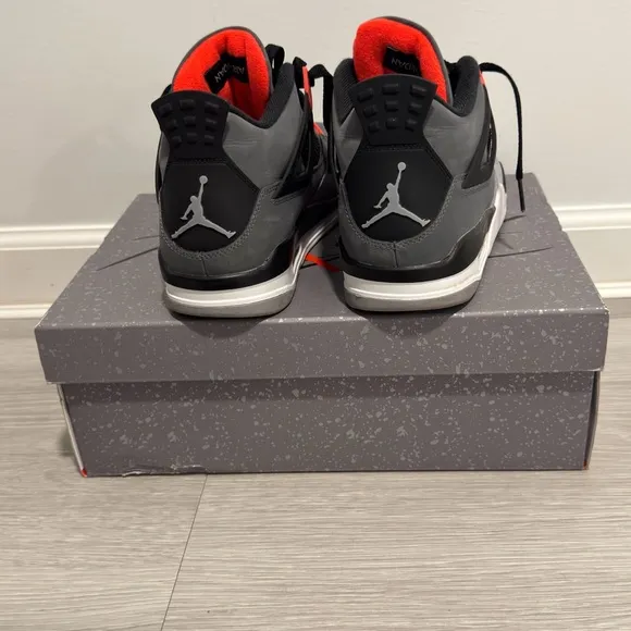 Air Jordan ‘4 Retro Infraded Men 9.5