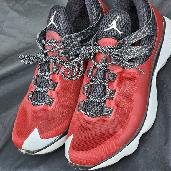 Air Jordan RARE Flight Runner Sneakers Mens 11 Red Burgundy 631606601
