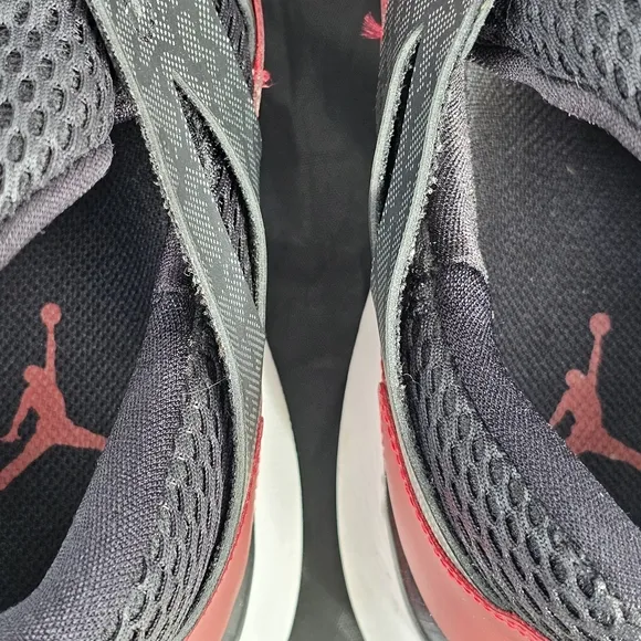 Air Jordan RARE Flight Runner Sneakers Mens 11 Red Burgundy 631606601