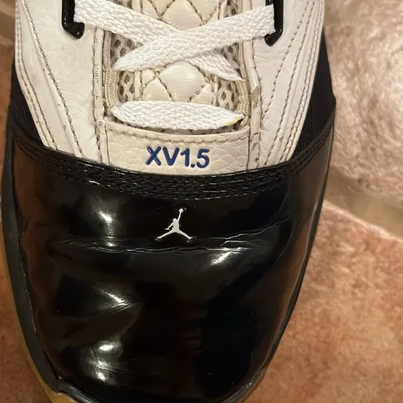 Air Jordan XV1.5 16.5 Rare White Black Blue Sole Varsity Sz 10 Sneakers Nike