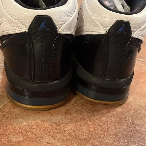 Air Jordan XV1.5 16.5 Rare White Black Blue Sole Varsity Sz 10 Sneakers Nike