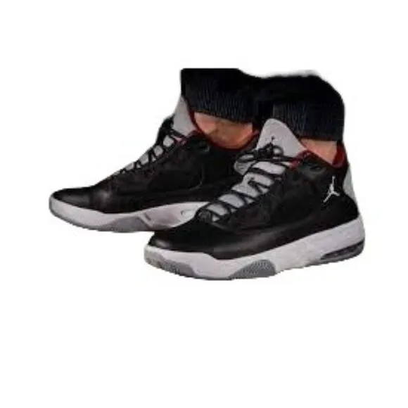 Air Jordan Kids Max Aura 2 GS CN8094-006 Black Lace Up Basketball Shoes Size 4.5
