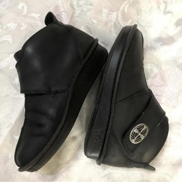 Alegria by PG Lite Caiti Black Leather Bootie size 37 EU 7-7.5 US