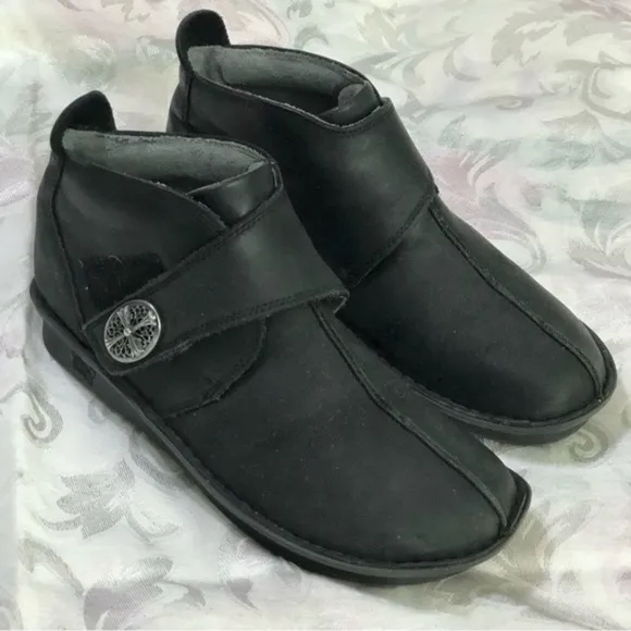 Alegria by PG Lite Caiti Black Leather Bootie size 37 EU 7-7.5 US
