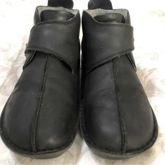 Alegria by PG Lite Caiti Black Leather Bootie size 37 EU 7-7.5 US