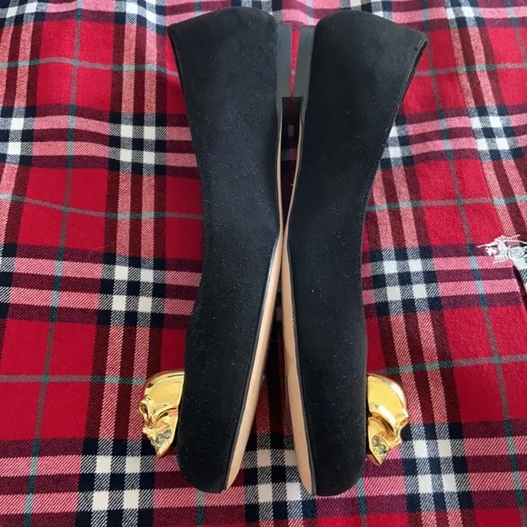 Alexander McQueen size 7 skull flats preloved still look good