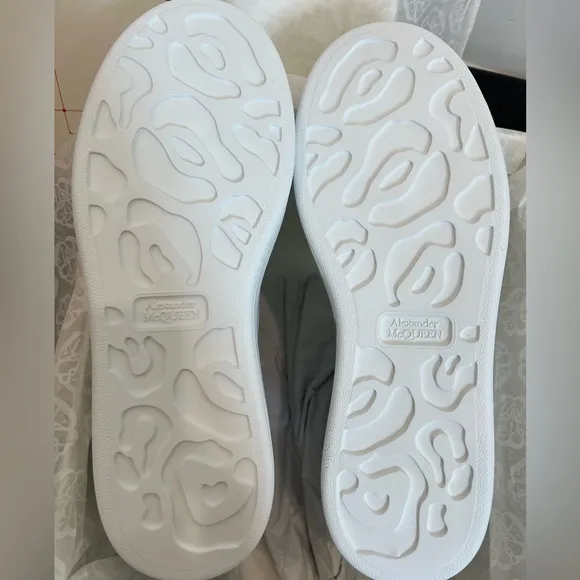 ALEXANDER MCQUEENLeather Oversized Sneakers ( size 39)