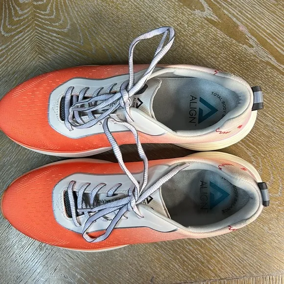ALIGN Trixie Coral Ombré Nurse Hospital Sneaker 9.5