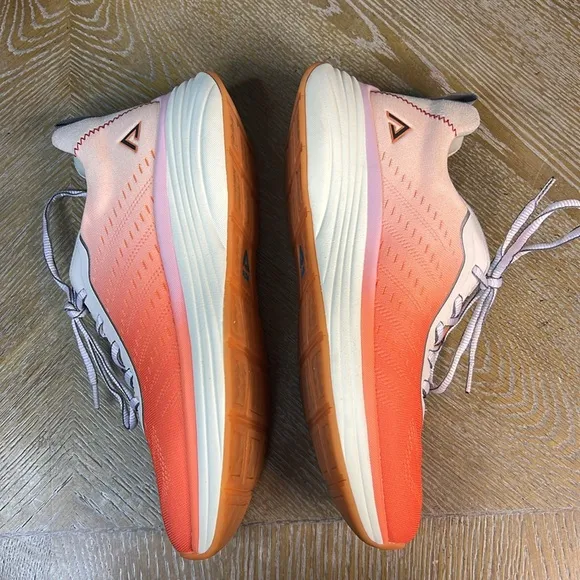 ALIGN Trixie Coral Ombré Nurse Hospital Sneaker 9.5