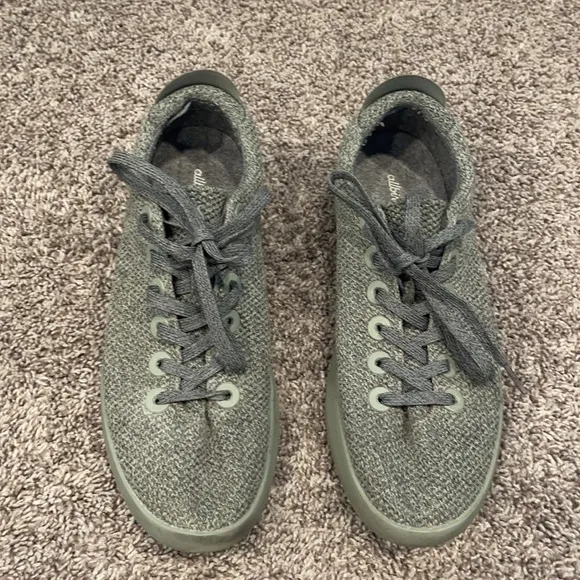Allbirds Tree Piper Mens Size 10 Olive green TP Casual Athletic Shoes Sneakers.