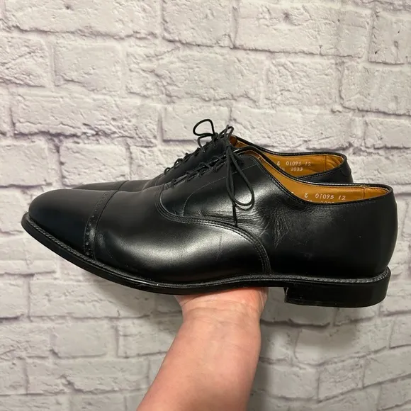 Allen Edmonds Black leather lace up dress shoes Size 15 E
