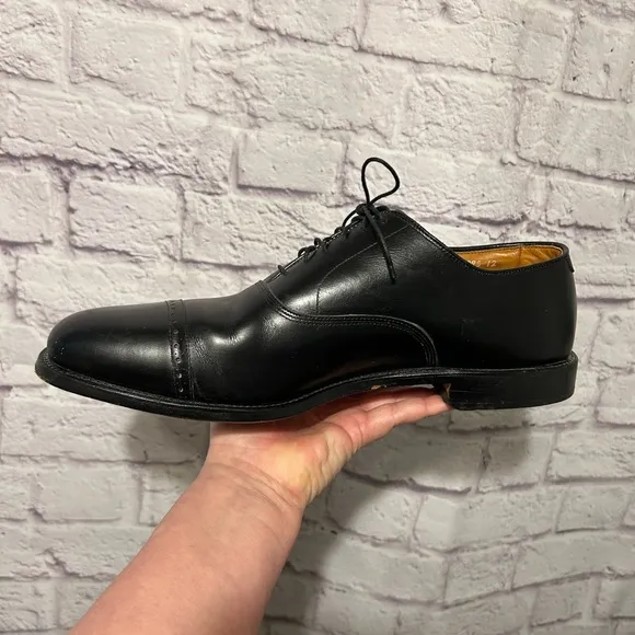 Allen Edmonds Black leather lace up dress shoes Size 15 E