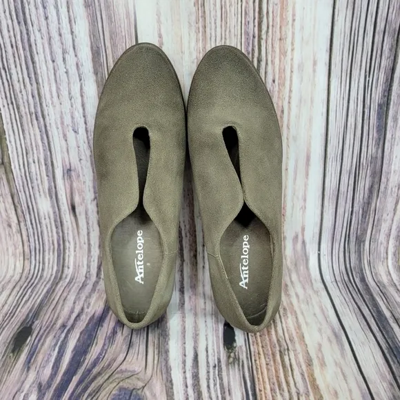 ANTELOPE Grey Nappa Oval Flatform Slip On Shoes